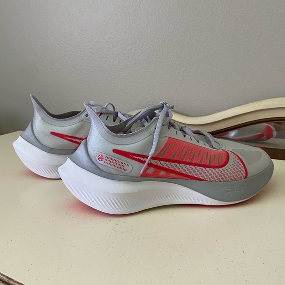 Nike Zoom Gravity - Picture 3 of 4